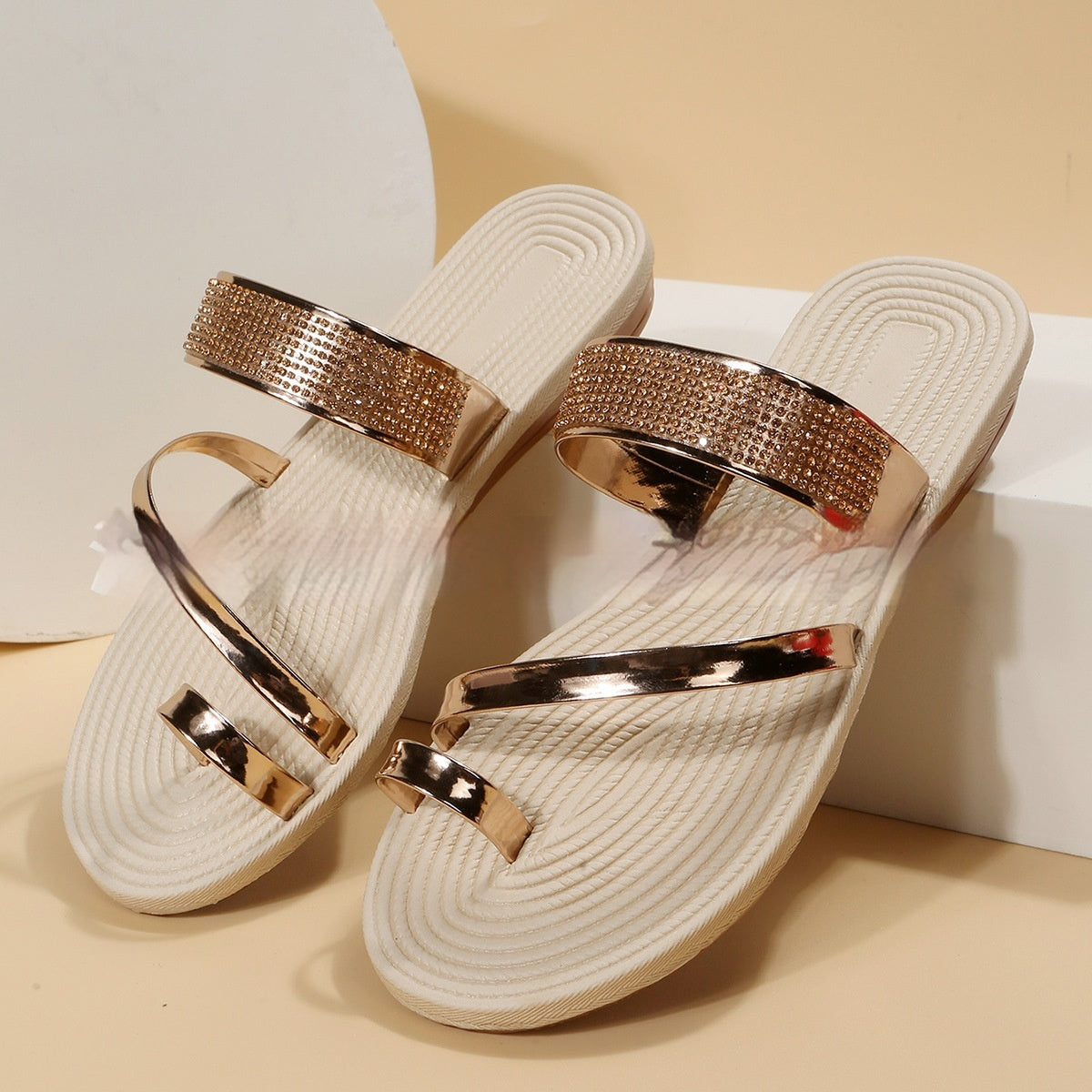 Rhinestone Heart-shaped Flip-flops Minimalist Flat