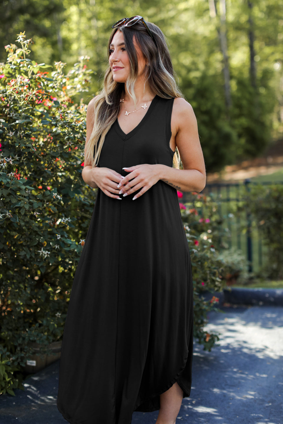 Solid Color Casual V-neck Sleeveless Swing Long Dress