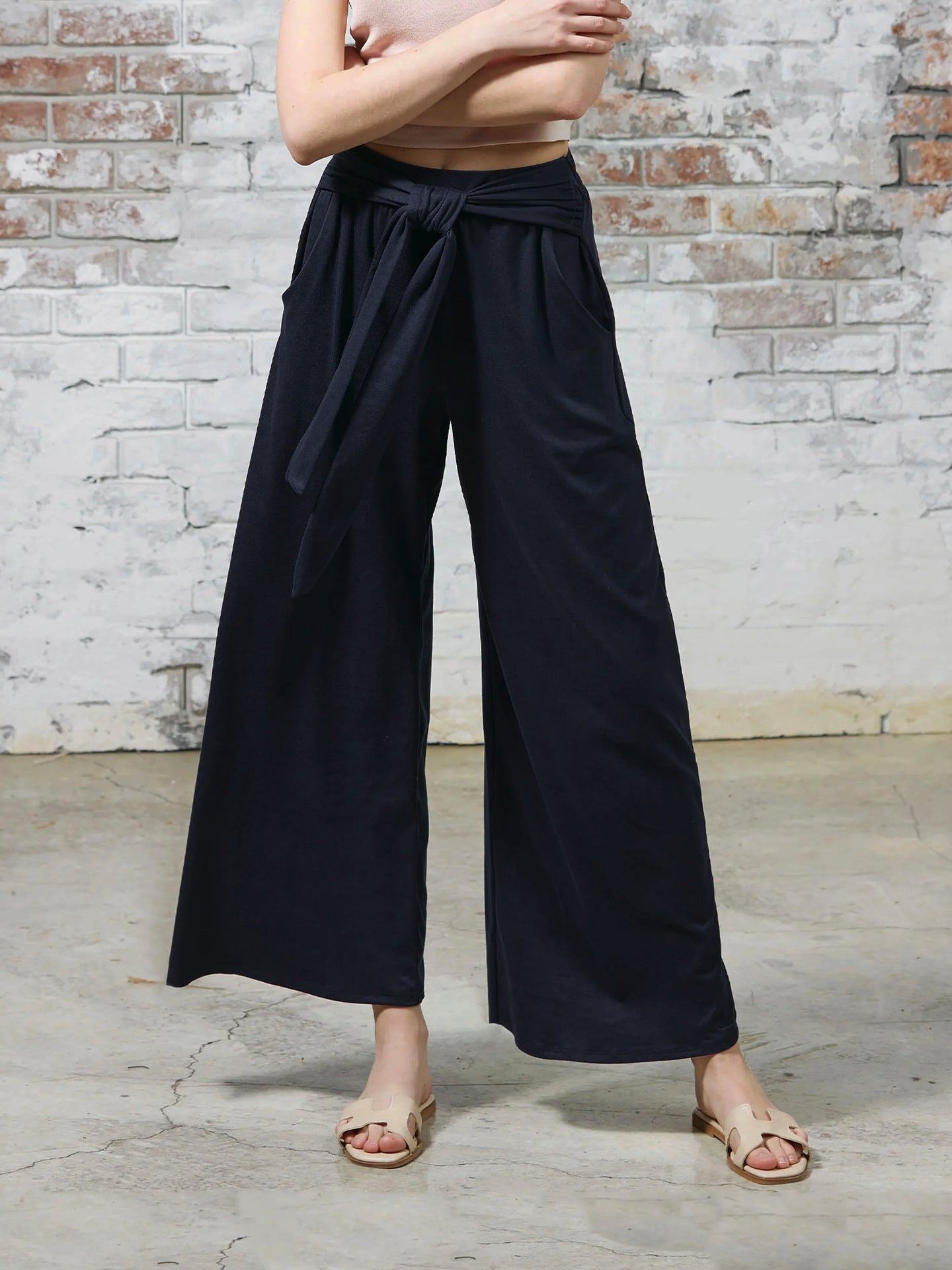 Women's Solid Color Draping Lace-up Wide-leg Pants