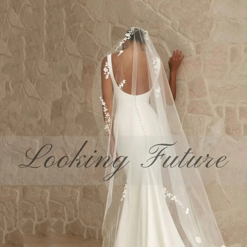 Elegant Satin Mermaid White Wedding Dress For Woman Square Collar